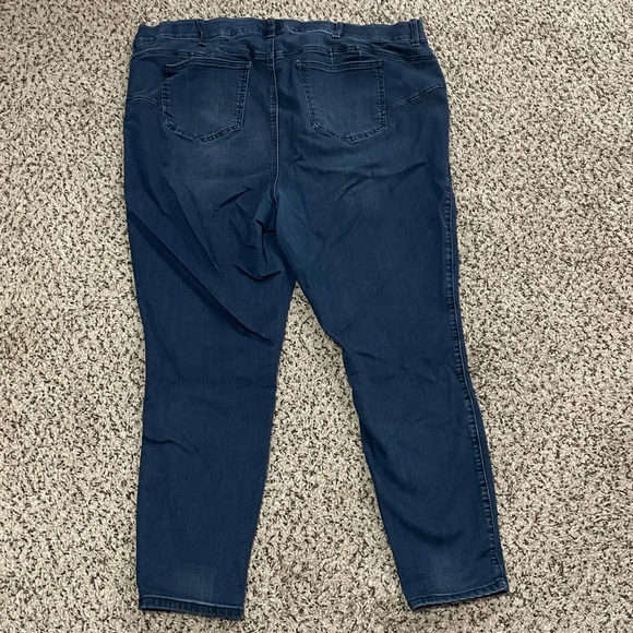TORRID Bombshell Skinny Premium Stretch Dark Wash Jeans Size 24R - Picture 6 of 16